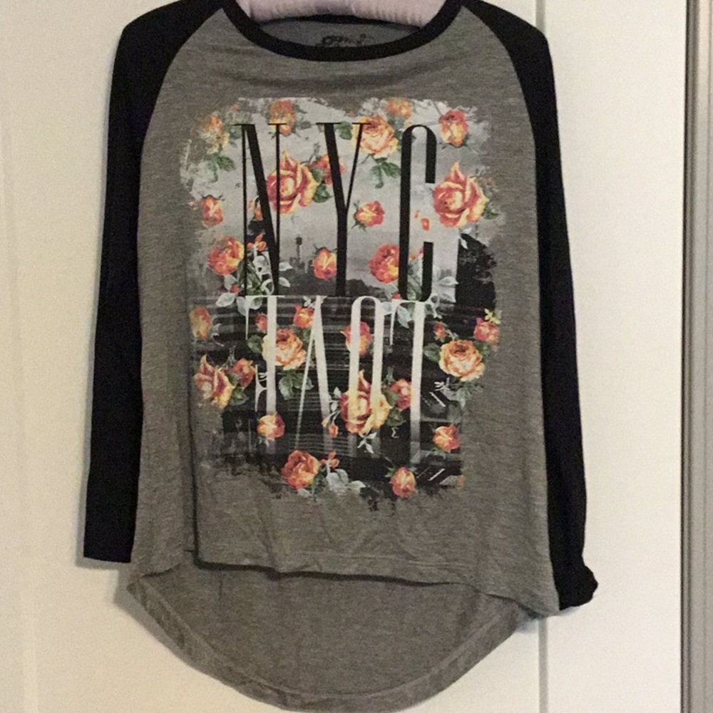 Find gray and black graphic tee, NYC love on front